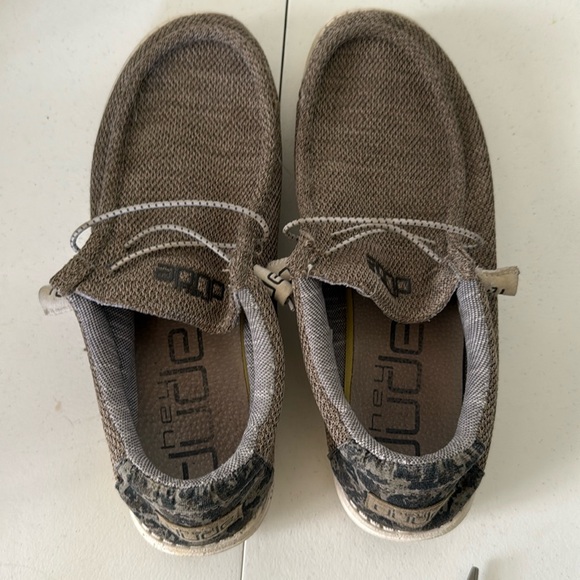 Hey Dude Brown Loafers Slip-On Shoes (sz 10) - Picture 1 of 6